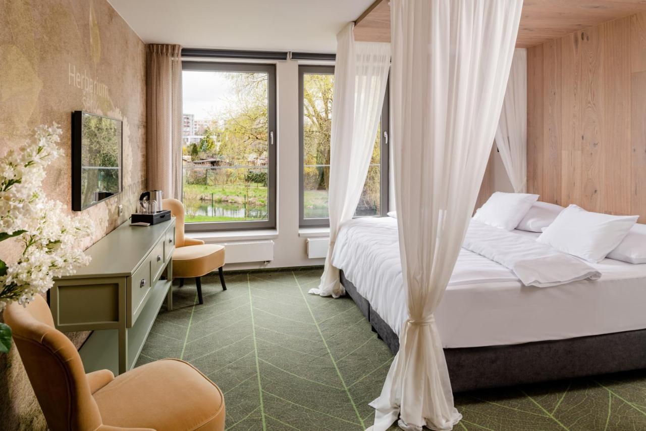 אולומוץ Herbarium Boutique Hotel מראה חיצוני תמונה