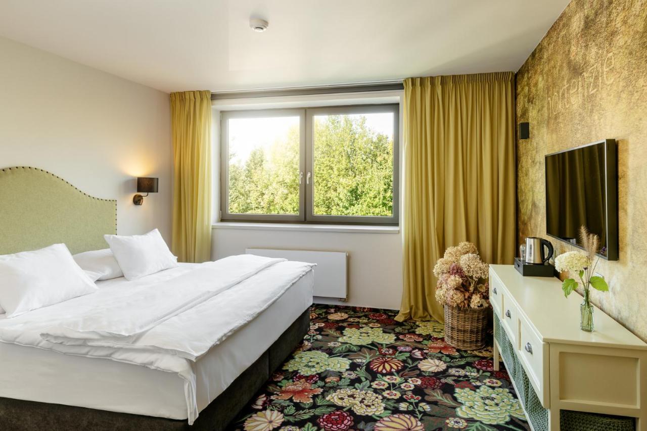 אולומוץ Herbarium Boutique Hotel מראה חיצוני תמונה
